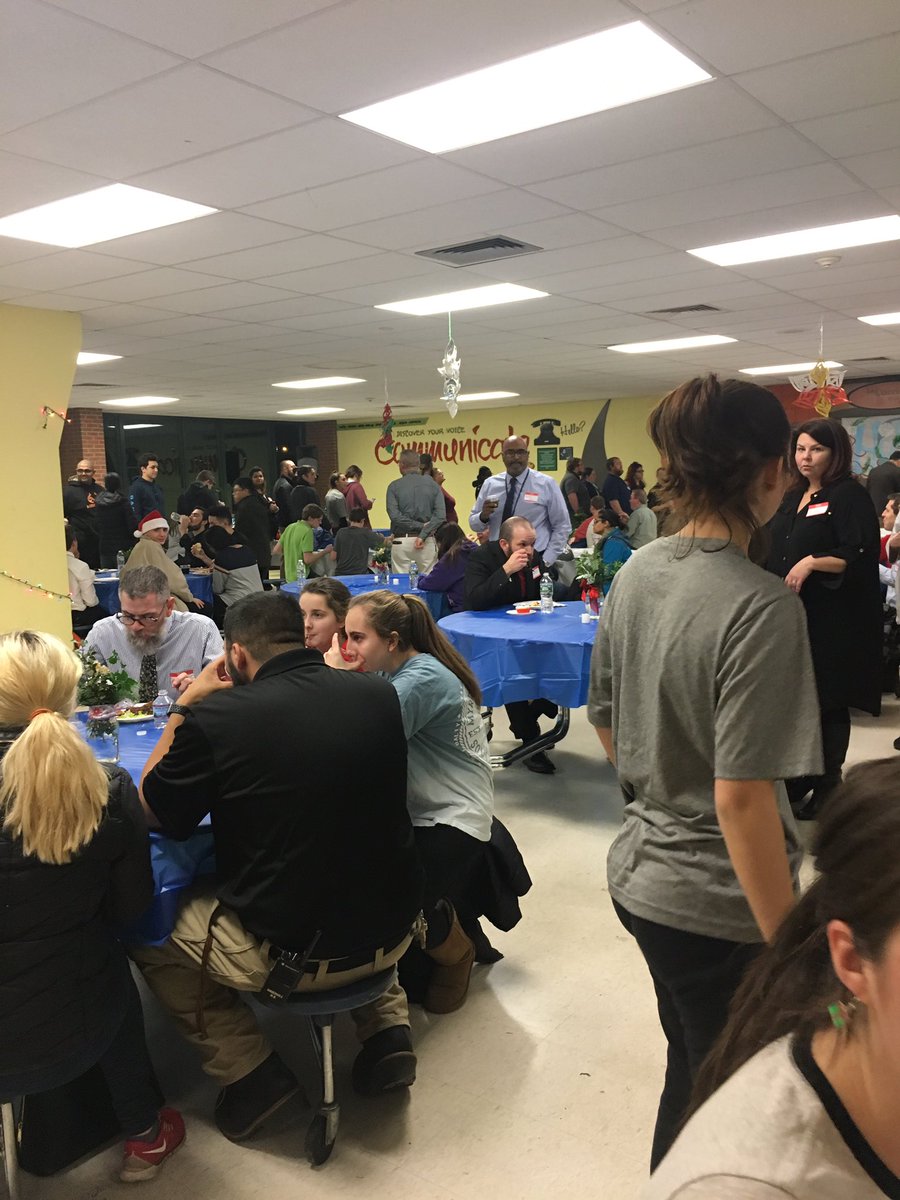 HHSAcademyOfIT's tweet photo. Come see us and Fine Arts and the Science Department at Supper Club! Tonight from 5:30-7! We have so much on display from our kids and plenty of food ;) https://t.co/EtT9sy9SWR
