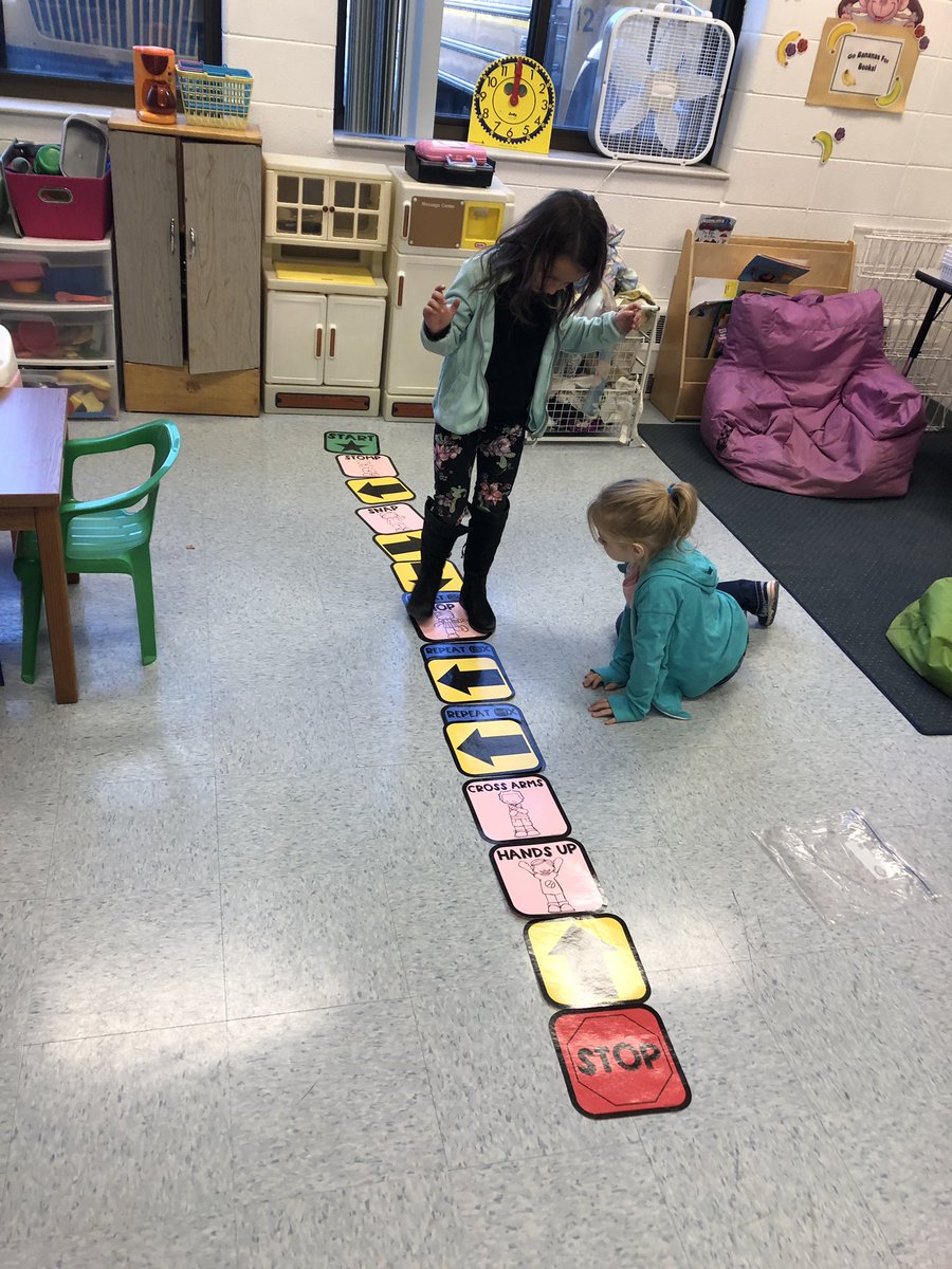 ChristaLeonardi's tweet photo. Today in Math we participated in the Hour of Code. We talked about coding and computer programming and participated in coding activities such as an Osmo coding game and learning about “Dot” the robot! We had a great time! 🤖💻🔢@KrohnEdu  @cheekmw16 @PlayOsmo #JCLEARNERS https://t.co/5fFh0yULpf