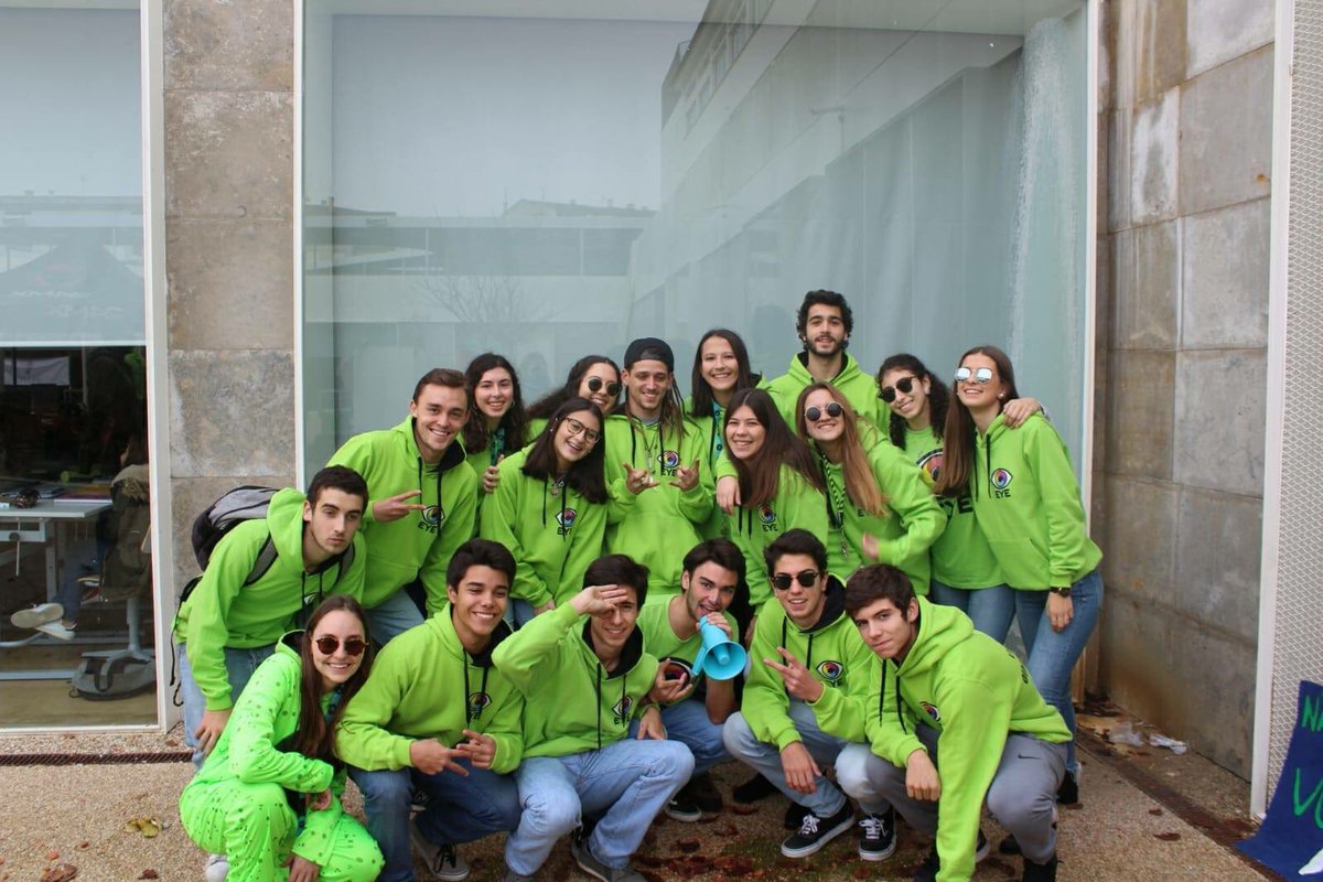 listaeye's tweet photo. 2° dia de campanha✅ 
Amanhã último dia de campanha e também dia de debate ficamos à vossa espera para apoiar a vossa lista 👀💚
#listaeye https://t.co/4j96ypoWP4