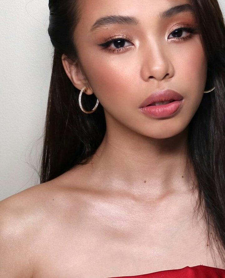 shipperpage__'s tweet photo. Sa mga magagaling mag edit gawa kayo ng ganitong look ni #MaymayEntrata please .
#WreckitRalph inspired .

#SwagPrincess
#CoolPrincess #Mulan #Maulan
#Fantastica @maymayentrata07 https://t.co/1p5lPj0HXZ