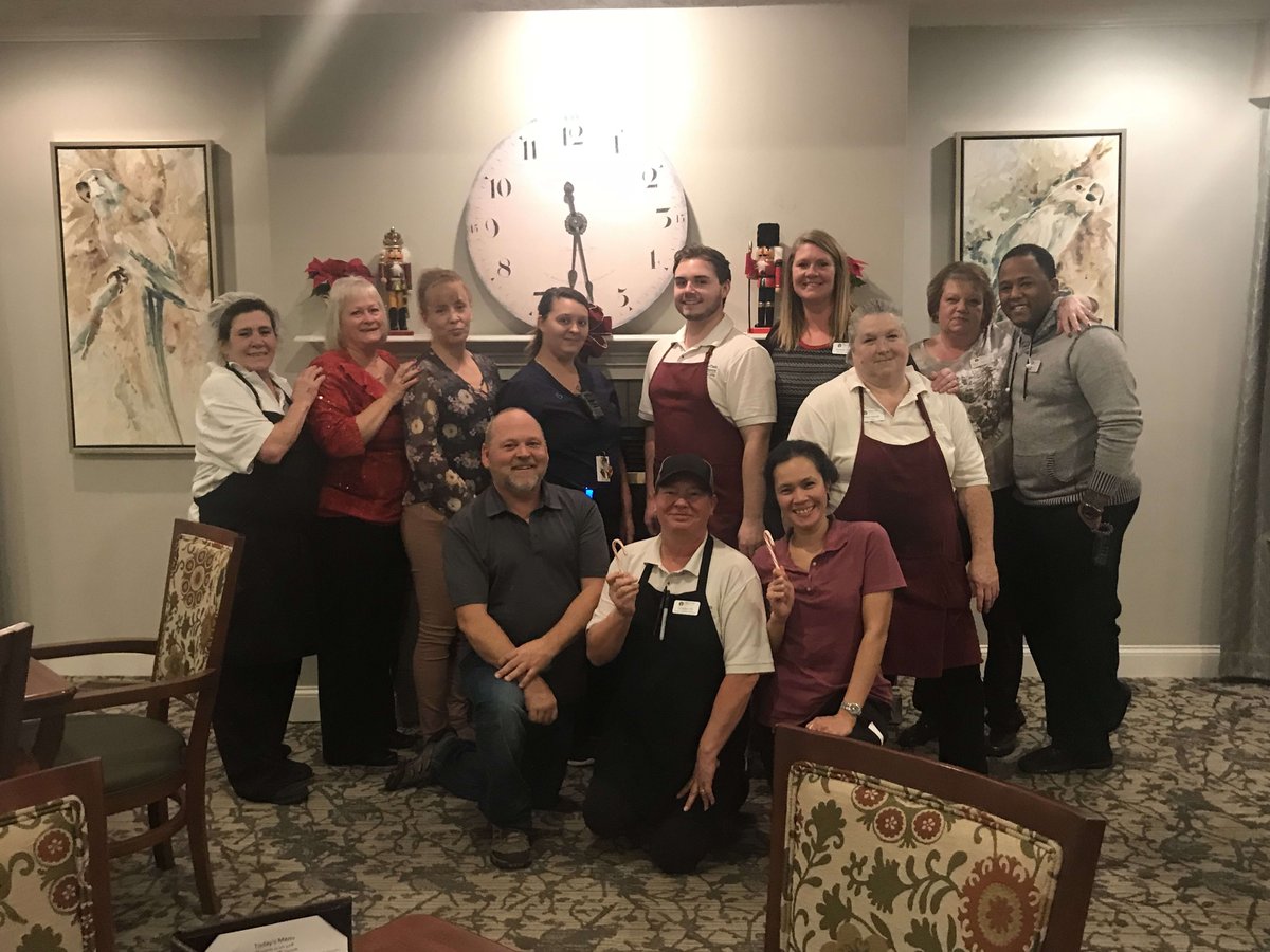 GreenTreeMtV's tweet photo. Our residents, family members and staff enjoyed a visit from Santa Claus at our 1st annual Holiday Party. We look forward to making this a yearly tradition for our Greentree family. https://t.co/iCSnYH2G9X