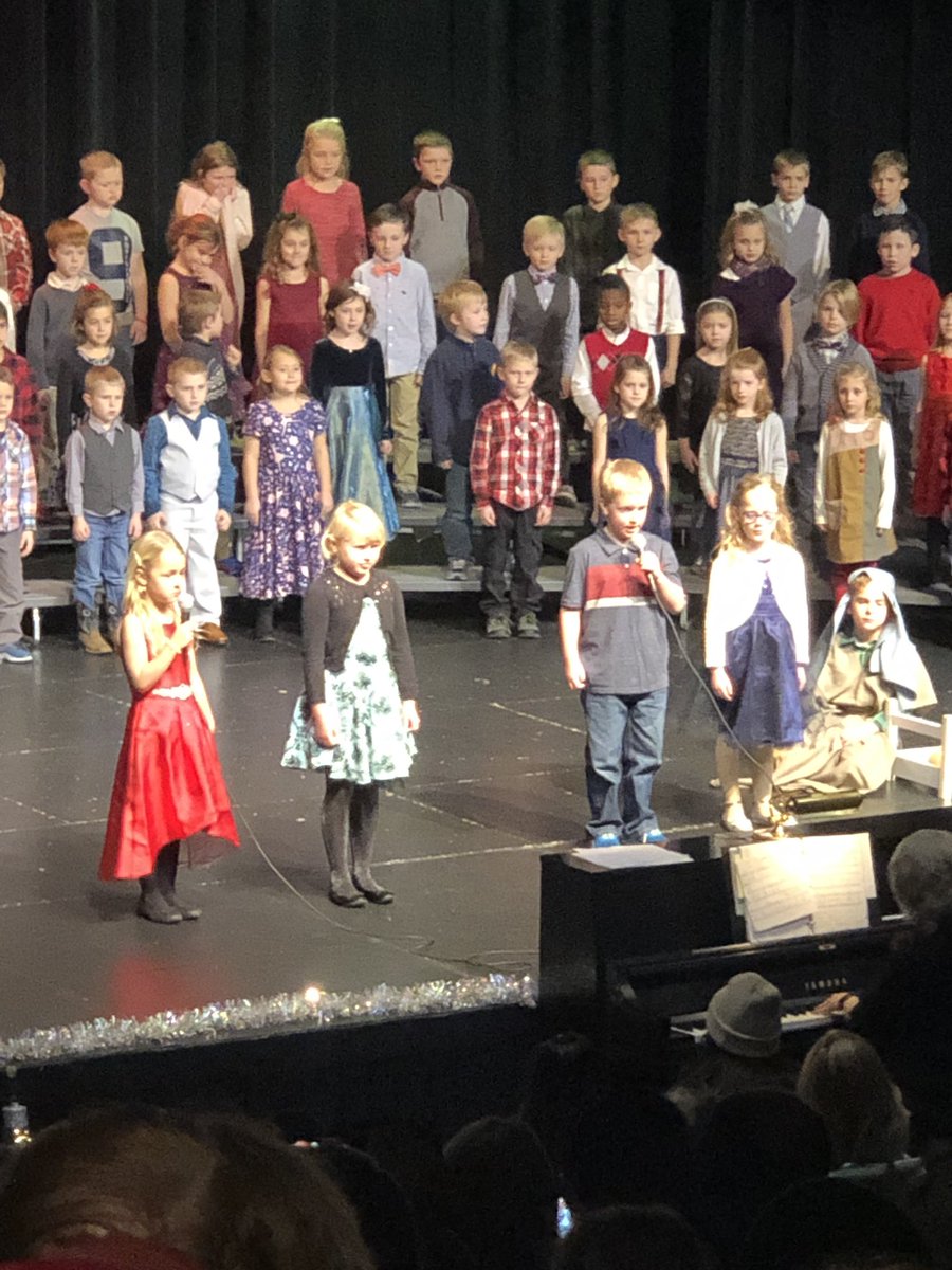 mrskelsjohn's tweet photo. Got my cuteness fix for the week! Our K-3 Holiday Music Program was excellent at Roseau Community Schools! #HappyHolidays #littlerams #xmasprogram https://t.co/mX58sj0lpI