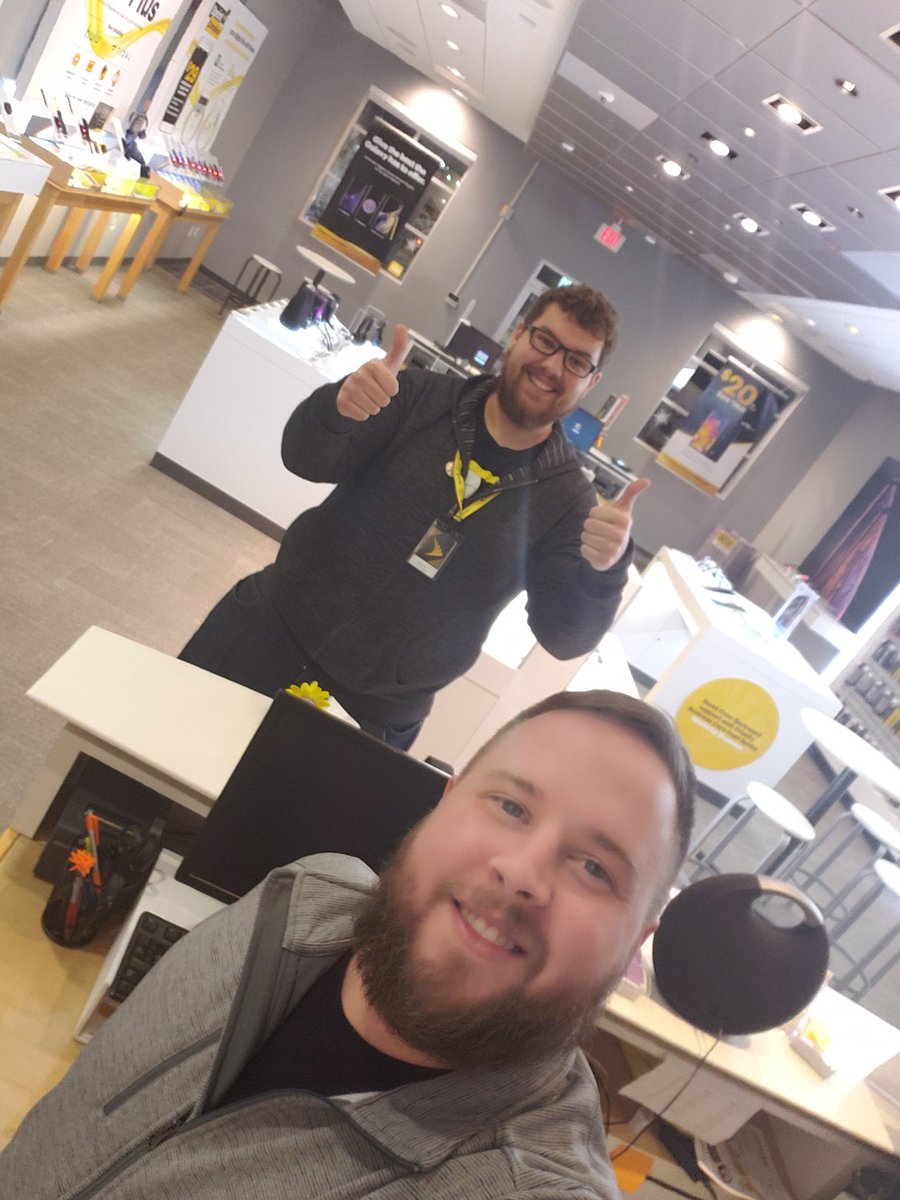 ctylewis's tweet photo. Good to work with Aaron and the team again in Kalamazoo 1417. 6 Drives and over 200% activation goal for them so far today. #managerswap @Only1BrownBrown @bbeadl01 @MartyHayes11 https://t.co/KxVpmKWL9C