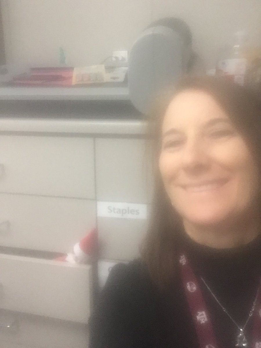 #AultElfieSelfie