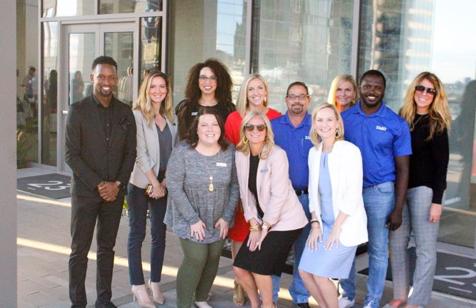 The23Dallas's tweet photo. Our team is here for you. We’re happy to help. Call today to learn about our newest rates. Talk to you soon! 
...
#teamwork #proud2belmc #proud2beThe23 #victoryparkapts #dallasapts #luxuryinvictory #the23dallas https://t.co/shHXHmFFH8