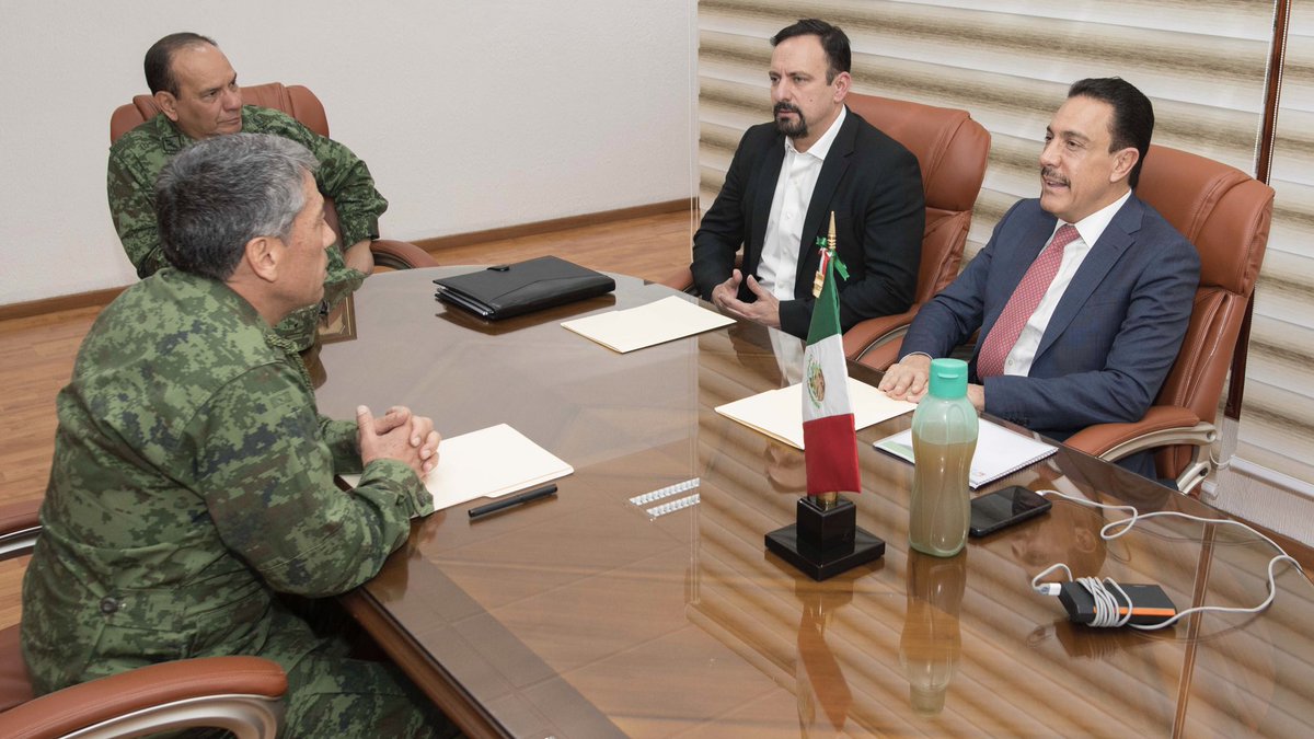 omarfayad's tweet photo. Sostuve una productiva reunión de trabajo con el General Rogelio Armando Patiño Canchola, Comandante de la Primera Región Militar; estamos trabajando en la implementación de diferentes estrategias de seguridad en beneficio de las familias de todo #Hidalgo. https://t.co/HZCxC4OOhj