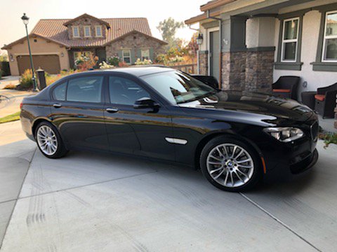 LukeJaywalker23's tweet image. Had to put the Lac down after 16 years and 270k miles of bliss!  Stepped up my game to that #BMW750Li!!! Ending 2018 on top and continuing to climb 2019! #GetUpOnMyLevel #Blessed #BeemerGang #BeemerLife #Beemer #BMW #750Li
