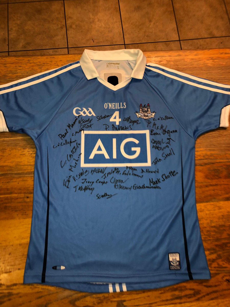 FaithleachsGAA's tweet image. Two of the signed jerseys that are available to bid on tomorrow night at Helen O'Donnell's table quiz at 9pm in the clubhouse 
#KingAndQueen #community