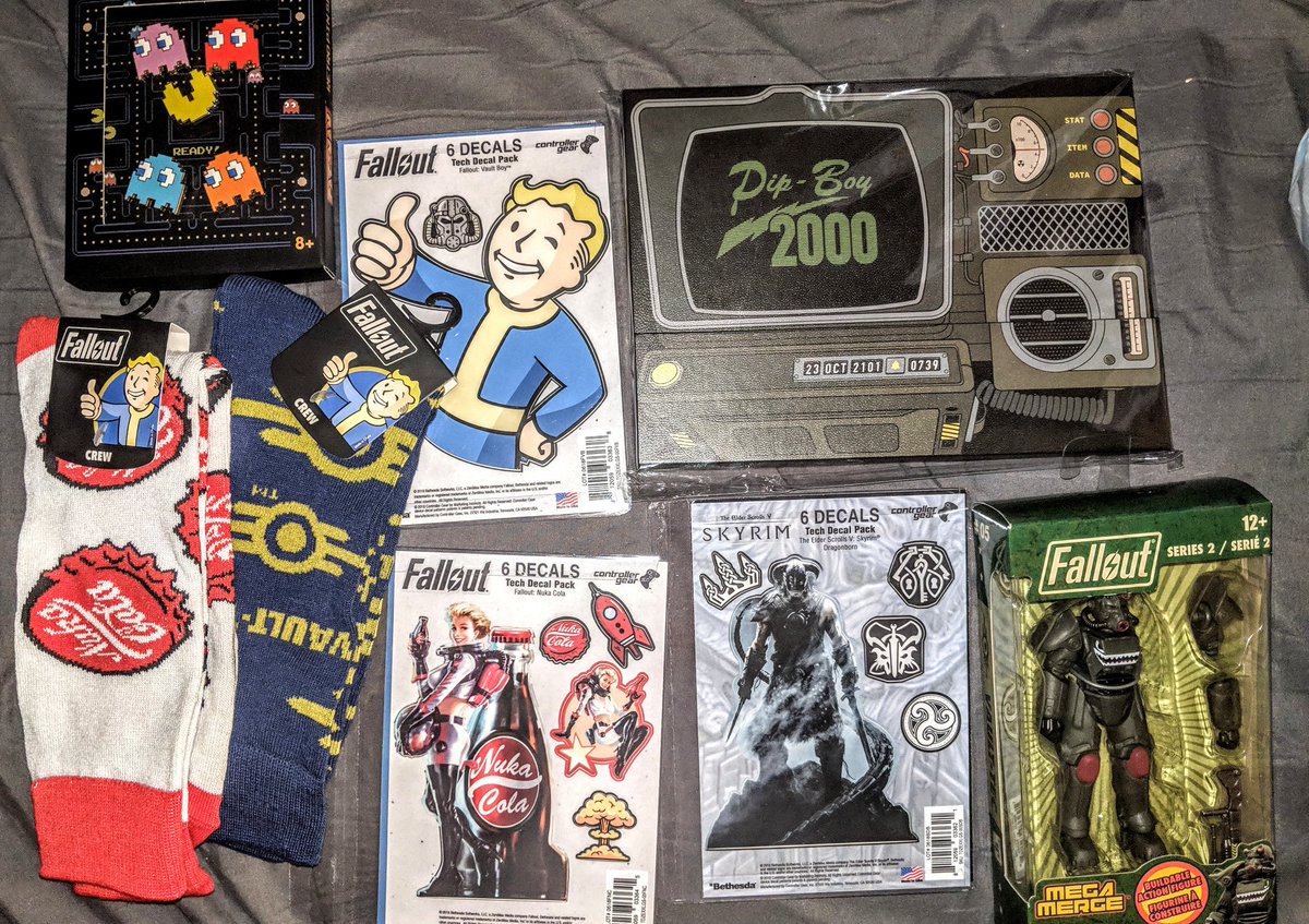 michellzebub's tweet photo. Despite all of the hate I am really enjoying #fallout76 I'm level 119. #Fallout #pipboy #FO76 #WarNeverChanges https://t.co/L9KG3jIdfP