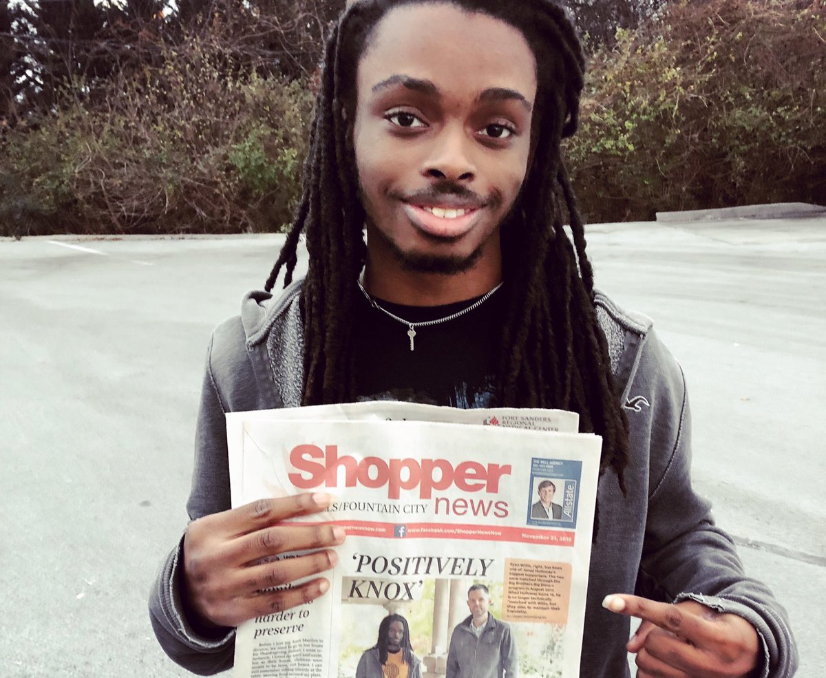 TennesseeBig's tweet photo. Jamal’s #PositivelyKnox project is front page news! 📰 Check out the @ShopperNewsNow, then get to https://t.co/xc2Fh1Ubl3 to buy your shirt today!

(Did we mention they make great presents during the holiday season, and all proceeds benefit Jamal’s college fund?!) 🎁 #KnoxRocks https://t.co/qy2FBGiUmB