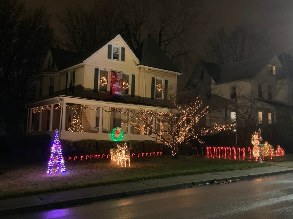 It's beginning to look a lot like #Christmas! Is your house decorated for the holidays? #HolidaySpirit