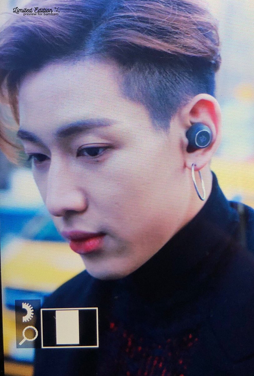 Limited970502's tweet photo. 1207 Music Bank
외출
#갓세븐 #뱀뱀 
#GOT7 #BamBam
#GOT7_PresentYOUandME 
#GOT7_Miracle 
@BamBam1A https://t.co/VuQt43eLUu