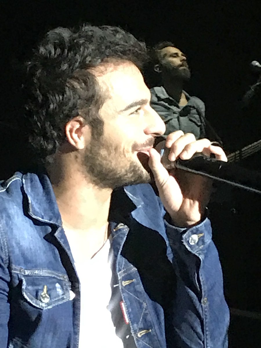 LS57MAGNETIX's tweet photo. Une belle énergie à Metz avec @Amir_Off #addictour @addictour https://t.co/uZqzPS7AXW