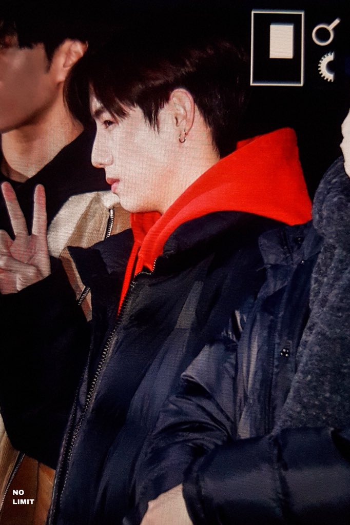NOLIMIT0904's tweet photo. 181207  뮤직뱅크 출근

#GOT7⁠ ⁠⁠ ⁠#갓세븐⁠ ⁠⁠ ⁠#마크 #MARK https://t.co/tecJHilIXD
