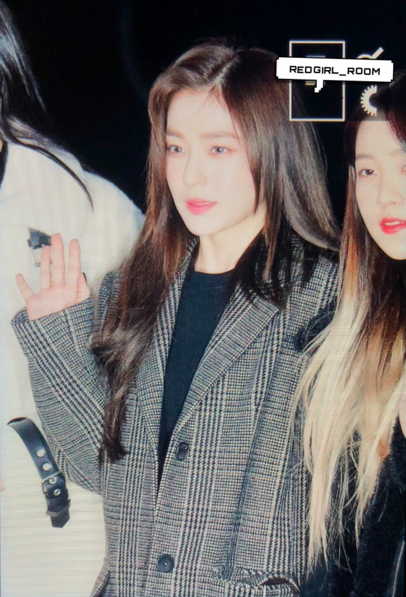 REDGIRL_ROOM's tweet photo. 181207 뮤직뱅크<preview>

#레드벨벳 #REDVELVET #아이린 #IRENE #배주현 https://t.co/K1Vvkhyz7l