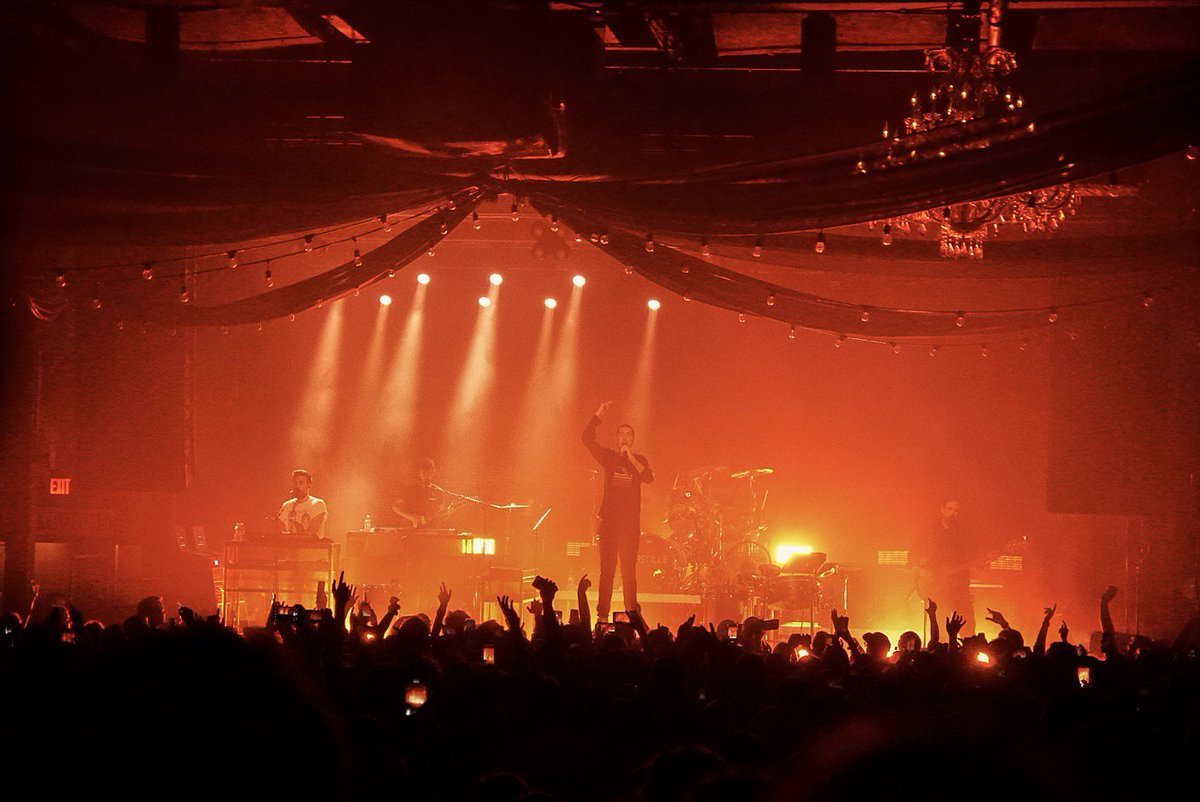 shutter16's tweet photo. We caught @bastilledan at @FillmoreNC &amp; damn what a show! With them tonight at @barclayscenter for @alt923radio #ALT923NSSN Not So Silent Night celebration! Here's what @keelycaulder saw in NC along with @megmyers and  @TheGloriousSons
https://t.co/ytsUio1bV5 #bastille #megmyers https://t.co/DEZ65GoRuJ