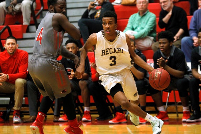 PAHoopsReport's tweet photo. BECAHI is showing some sense of life this quarter! This may be a turning point for the Golden Hawks! https://t.co/ZtvyCC2r93