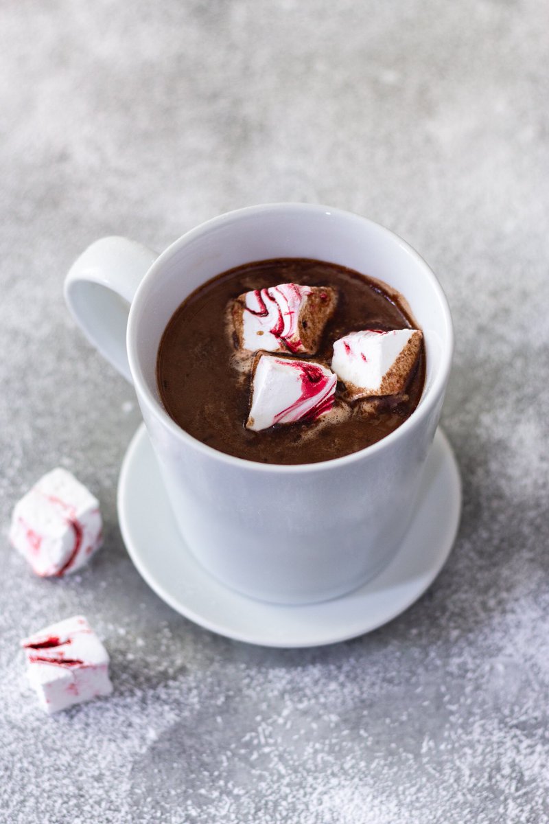 My3Seasons's tweet photo. Hot chocolate with peppermint marshmallows is just the warm, cozy beverage you need to get into the holiday spirit.
RECIPE: https://t.co/UP6RtLBgY7
#recipeblog #recipe #holiday #chocolate #drink #dessert #glutenfree https://t.co/uRyHqI84yC