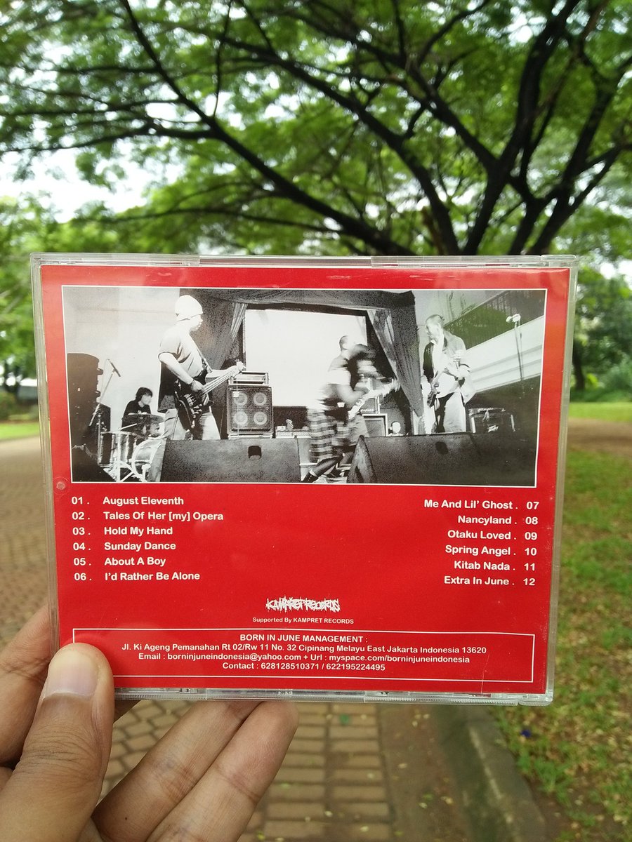 aculitator's tweet photo. @kamiborninjune Oursecondhome #borninjuneindonesia #borninjune #kamiborninjune #oursecondhome #compactdisc #cd #cdmusic #cdalbum #bands #localband #localbands #indonesiapunk #indonesianpunk #punkmusic #punkalbum #melodicpunk #melodicpunkrock #Darumadoll #達磨 #daruma #Bodhidharma https://t.co/jPLG3kR6pV
