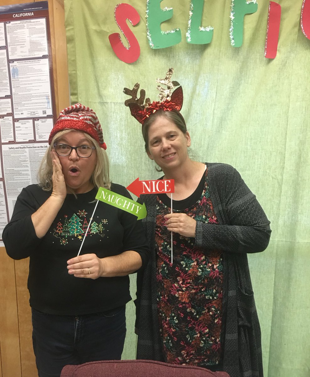 VikingPridePH's tweet image. Day #1 for the 12 Days before Winter break VALHALLIDAY—&amp;gt; Staff Selfies!#StaffFun #LoveMySchool. #MDUSDselfies @VikingPridePH