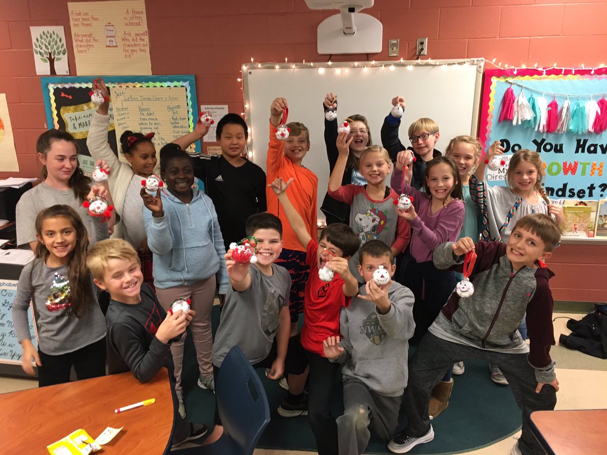 HBECougars's tweet photo. Kindness Club made ornaments today for Mrs. Denham and Mrs. Langford’s classes!
#hbegold https://t.co/ESeBjkM5w5