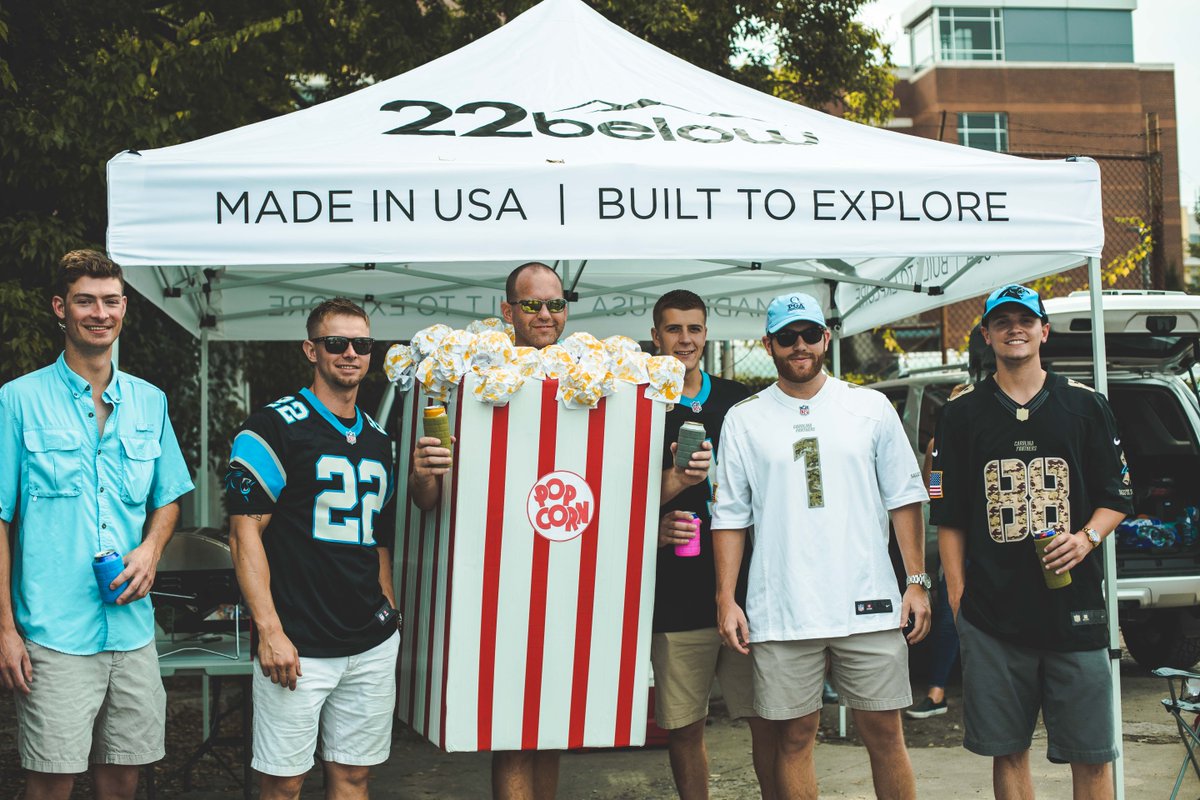 22below_'s tweet image. Who are you sharing your #22below’s with this weekend? #keeppounding