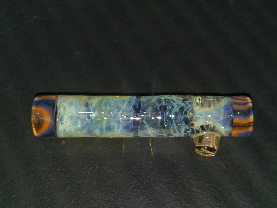 tesla_glass's tweet photo. Little fumed chillum for one of my collectors who put in a little Christmas order, they added a few things last min so I made this to toss in. I love my collectors.
#teslaglass #tesla #glassart #dabs #houstonlocal #yogapants #oil #glass4sale #levelup #weshouldsmoke https://t.co/lb3I685cxI