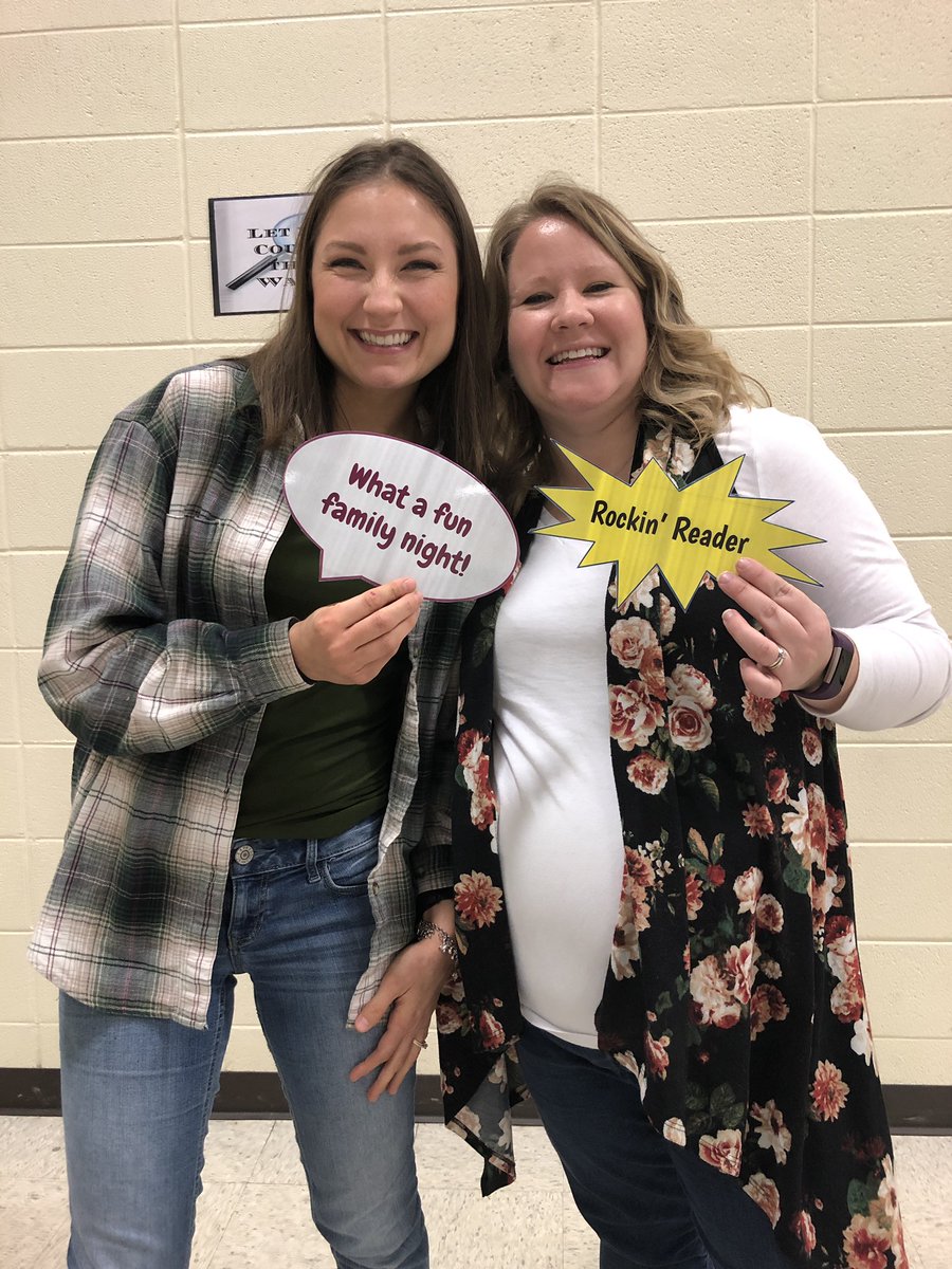 MCEelementary's tweet photo. Lots of fun here at @MCEelementary for Family Math &amp; Reading night. #MCEalwayslearning https://t.co/HpnNPooZqp