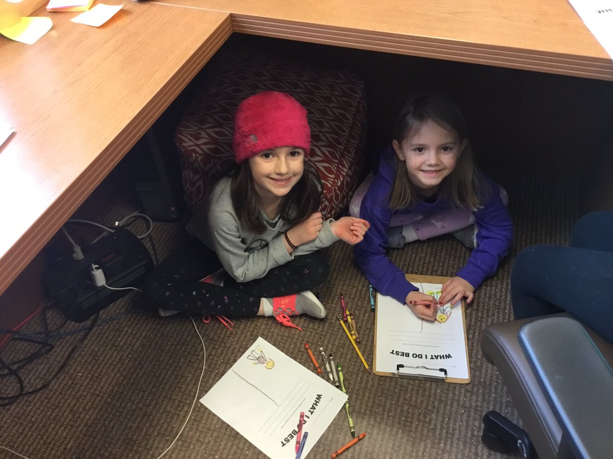 MrSusiAPC's tweet photo. These friends know some things they want to be when they grow up. Whatever they do they are all going to be awesome! @MrsFiliaggi @SimsDragons #bestkidsever https://t.co/uTecwT1fkf