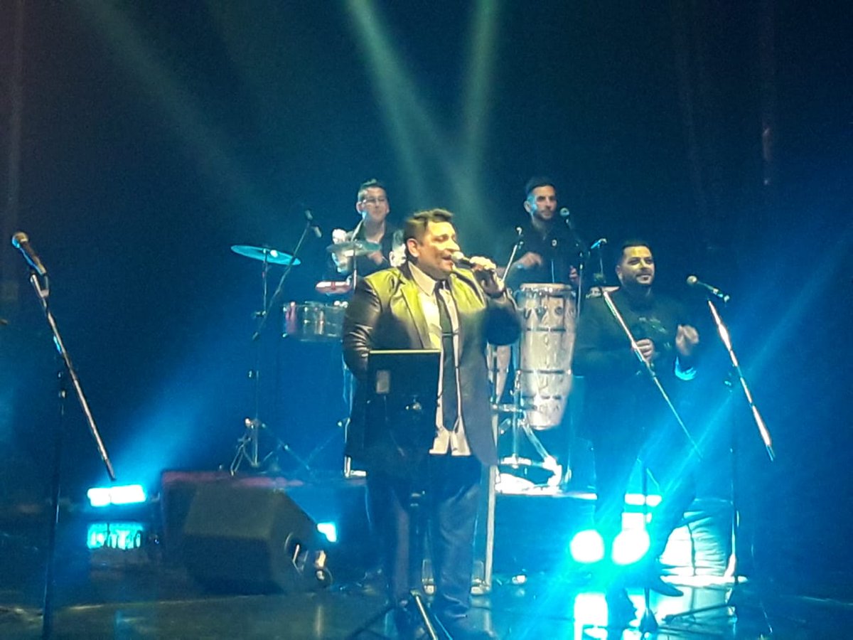 alTeatroReal's tweet photo. #Real2018 #AHORA
Homenaje a Ariel Ferrari!!! Los Ferrari y artistas invitados.
@AgCbaCultura
@raulsansica https://t.co/oEYVxnbd81