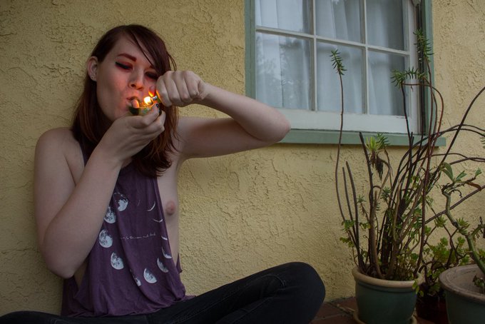 💚🍁🚬I passed 420 followers!! 💚🍁🚬  As promised, here's a couple pix that @xALICExACRYLICx took of me smoking<a href="/tag/tittytuesday"class="tags"><span>#tittytuesday</span></a><a href="/tag/camgirl"class="tags"><span>#camgirl</span></a><a href="/tag/tgirl"class="tags"><span>#tgirl</span></a>