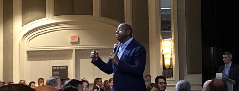 MarcReede's tweet photo. What a great opportunity to deliver the standing ovation leadership of @MagicJohnson for #MSUM18. Thank you @HDelux for putting on such a class event. https://t.co/ftCFiBQdWt