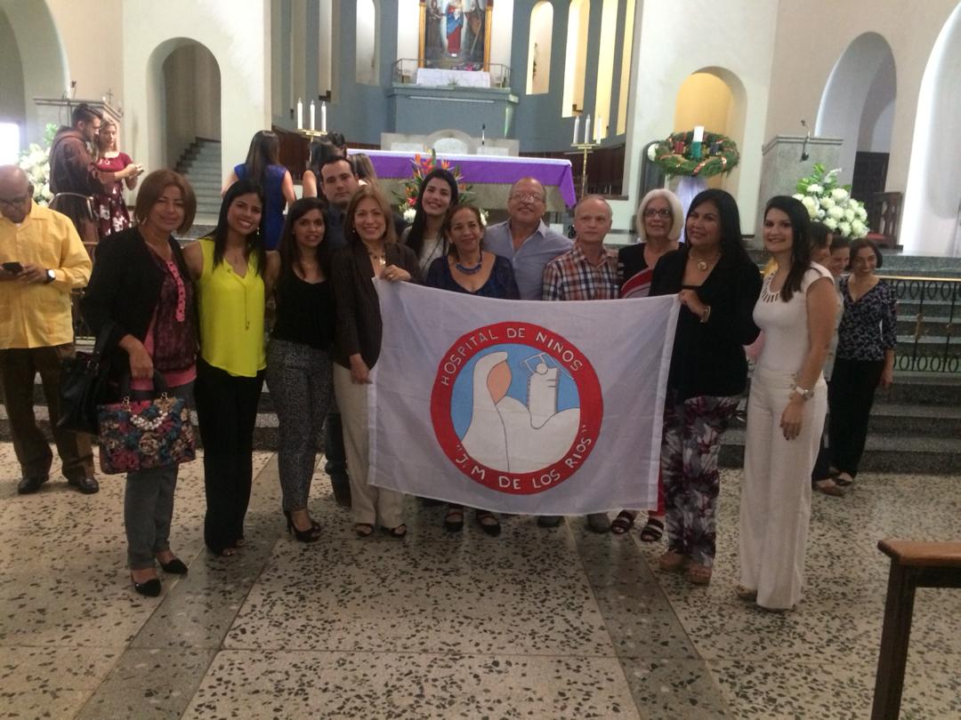ORLJmdelosRios's tweet photo. Hoy fue la misa de acción de gracias por nuestras 3 nuevas especialistas en ORL, egresadas de nuestro postgrado ¡felicitaciones!  #ORLJM @ligiaABoett @svorl https://t.co/0BkSLPac8U