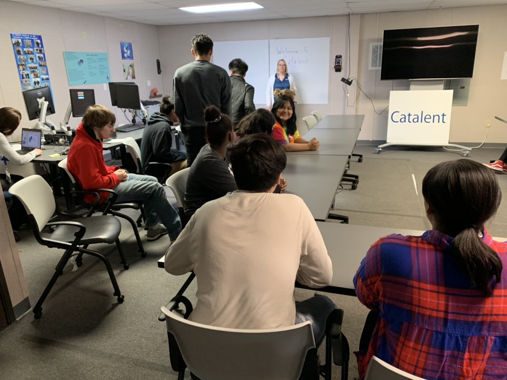 KYbiotech's tweet photo. Took a trip to Catalent pharma company couldn’t take pictures in the lab so ask the students about it! @KYbiotech #catalentpharma #lhsgenerals #bestjobever #teachingscience #biotech @txbiotech @lanierbiotech https://t.co/VLQhaHjEnt