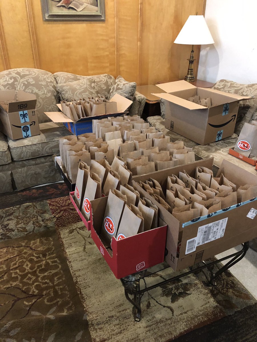 300 bags of cookies were donated to local non-profits! Thank you to all who helped out with The Spirit of Sharing! 🥳