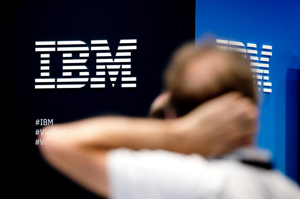 Reuters's tweet image. IBM to sell some of its software products to HCL for $1.8 billion reut.rs/2Qh6pKm