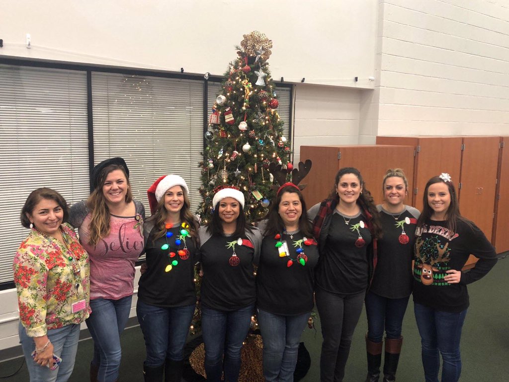 msstearns_sfisd's tweet photo. Let the 12 days of Christmas begin! #12DaysToMakeADifference https://t.co/F0t26alSTb