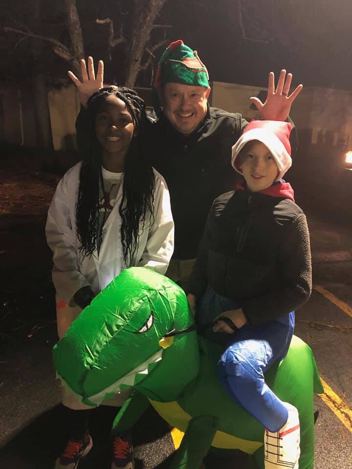MarionMSTmagnet's tweet photo. Marion Christmas Parade: We are so proud of our Student Leadership Panel as they represent MST with their student created float! #teamMST #creatingtheFUTURE #ONEpatriotONEcommunity #raisingthebar WITH #patriotprograms @MSD_Patriots https://t.co/OiR62rFkDT