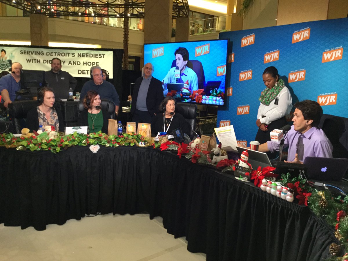 MitchAlbom's tweet photo. In a special segment on volunteerism, members of #ATimetoHelp and Sarah Hildebrandt and Lauren Millard from @PlanteMoran discuss their projects with #SAYDetroit. A Time to Help is in its 21st year of monthly volunteer projects throughout metro Detroit. https://t.co/87ChYSgWb0