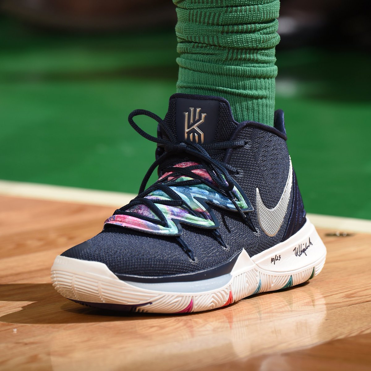 NIKECOURT AIR ZOOM VAPOR x KYRIE 5 REVIEW and ON