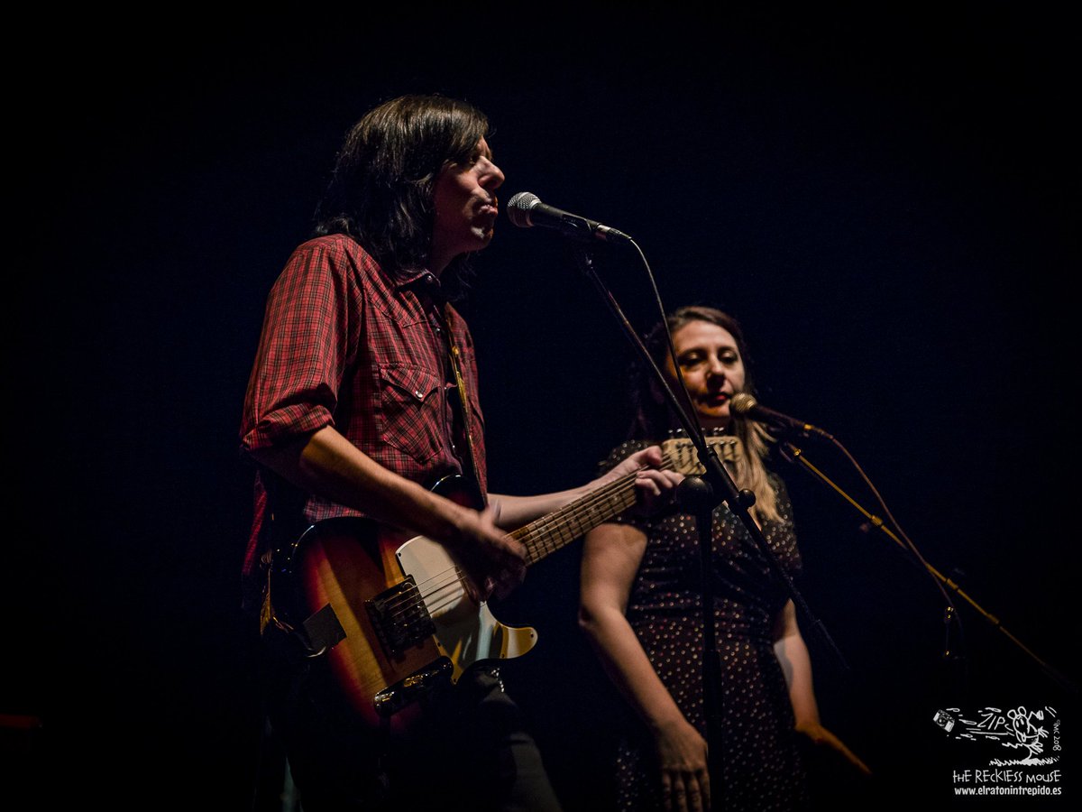 wrecklessmouse's tweet photo. @KenStringfellow, en el Teatro El Albéitar, ofreciéndonos su faceta más intimista en @Elpurpleweekend
#Elratonintrepido 🐁
#Therecklessmouse 🐭🧀 https://t.co/j0oEj5ezcU