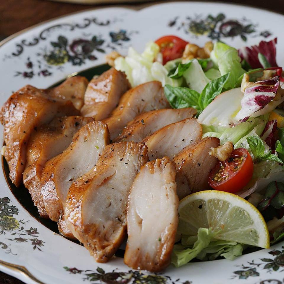 Angbobs_'s tweet image. 앙밥스 닭가슴살 랭킹 1위🥇

안먹어본사람은 있어도
한번만 먹은사람은 없다는...
판매 1위 재구매율 1위를 자랑하는
닭가슴살 스팀 탄투리 🐓

닭가슴살 전문 브랜드 '앙밥스'
angbobs.com

#현실적으로 #앙밥스 #앙밥스닭가슴살 #angbobs 
#닭가슴살  #저칼로리 #식단 #맛있어 #jmt