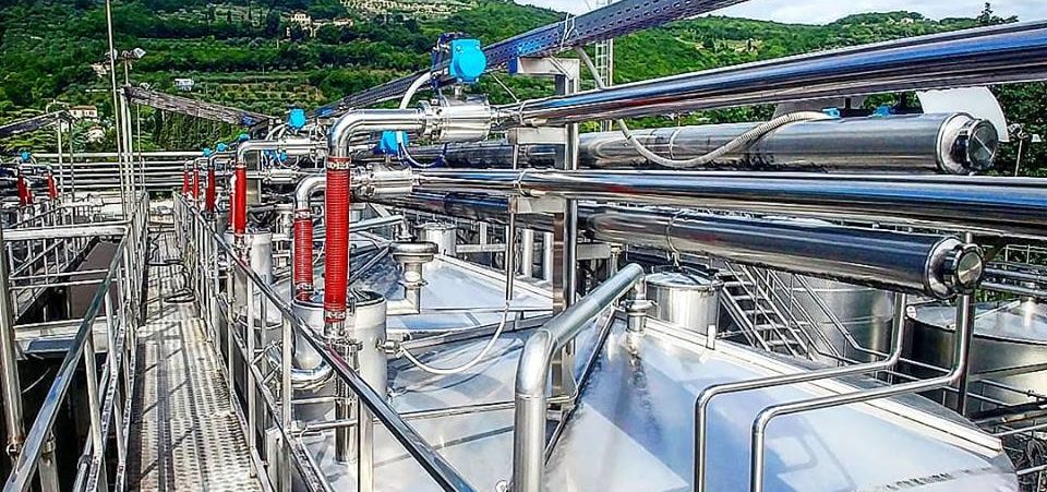 TwitItalianWine's tweet photo. Progettazione e realizzazione di soluzioni innovative per Detergere e Disinfettare in sicurezza #sanificazione #detersione #qualità #tech #cantina #wine #vino #enologo @Cantina4punto0 https://t.co/nj25VF5M80 … https://t.co/sOpM2LEGP8