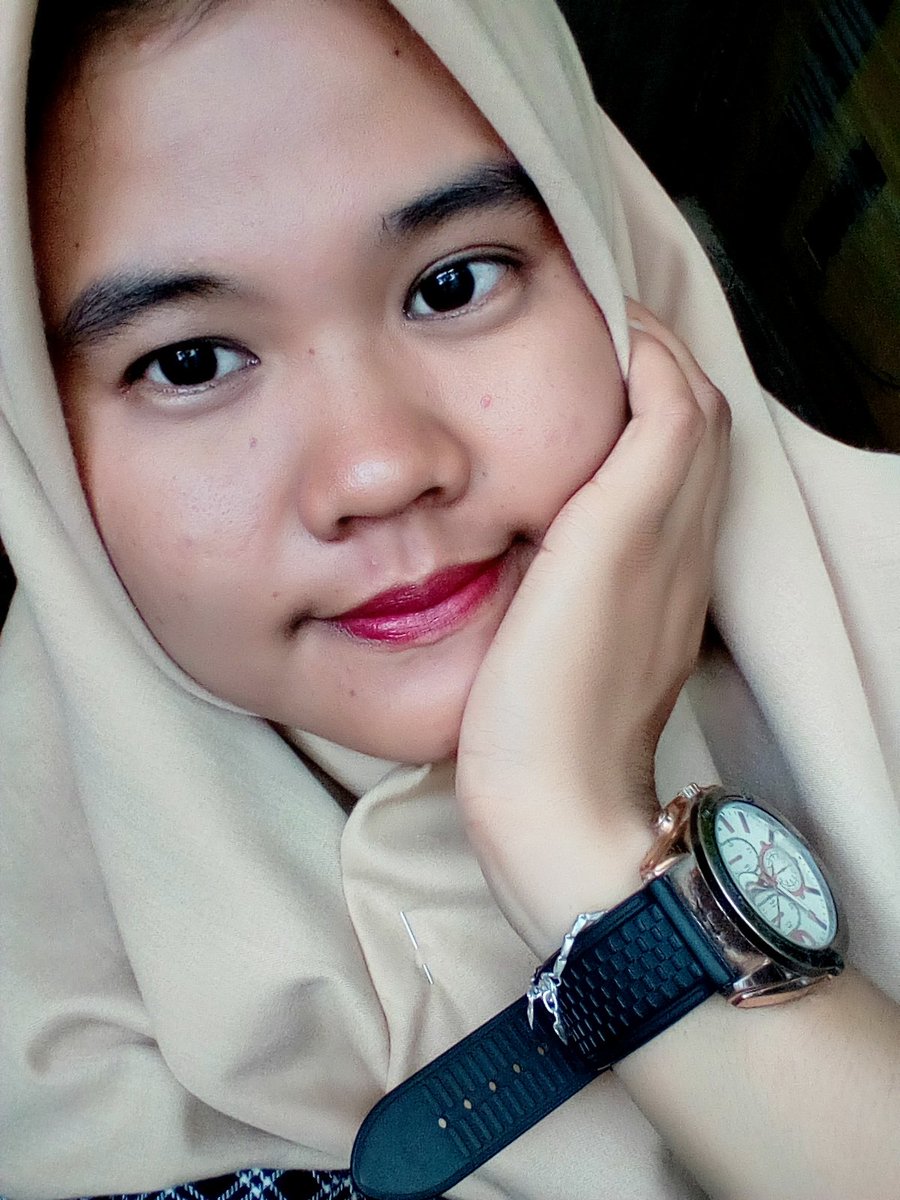 Yatechh tweet picture