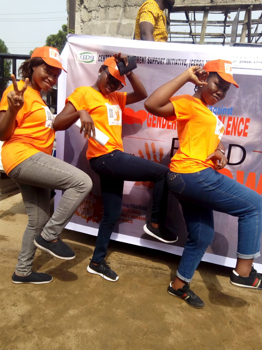 Phil413Creative's tweet photo. #cedsinigeria
This pose was specifically taken so you could ask us any questions related to this Gender based violence. We reply a lot just ask.
Men should support this too.
@PINDFoundation @_NDLink @DrMinaOgbanga @SDGoals @MADENigerDelta #NDDF2018 @unwomenafrica @UN4Youth https://t.co/eiExqm2cfT