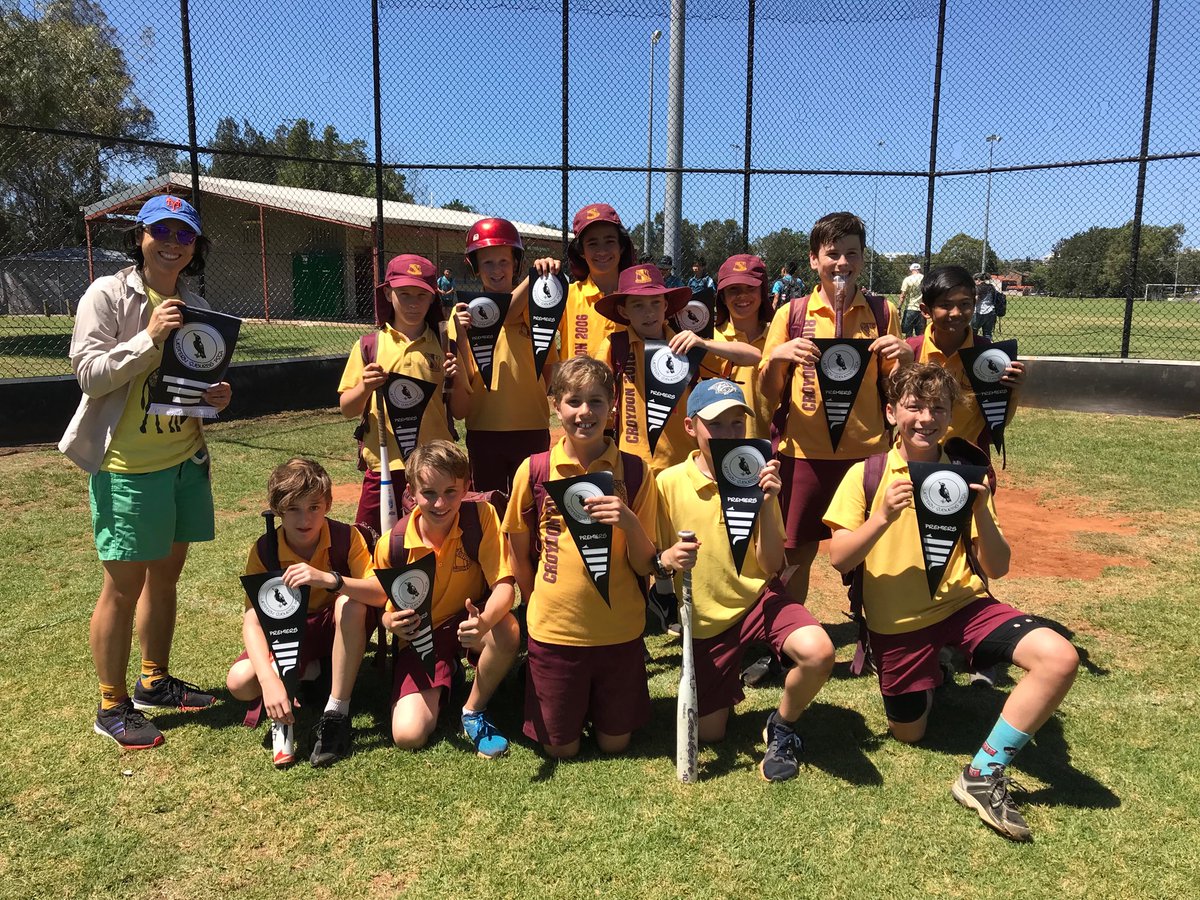 cathylucantonio's tweet photo. ⁦@CroydonPS⁩ Senior girls &amp; boys softball champions 2018. Terrific skills, teamwork and sportsmanship. Thank you Miss Woo, top softball coach! https://t.co/PXytuW0OF6