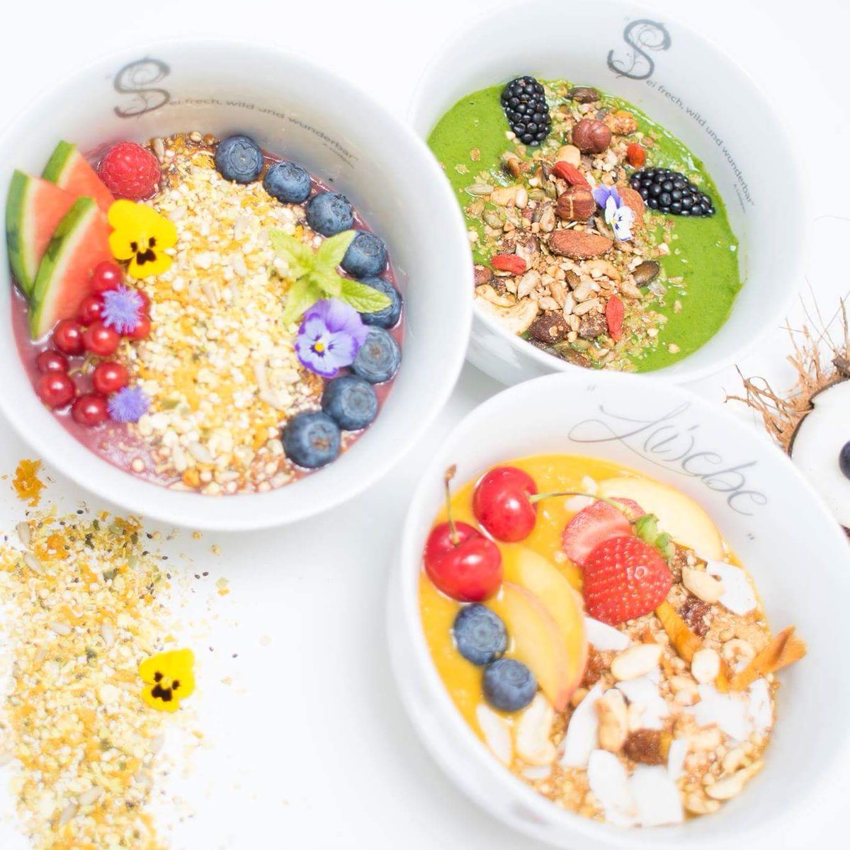 BirdsKisses's tweet photo. Gesundes Frühstück? Sollten wir alle zu uns nehmen :) Ab sofort vielleicht nicht mehr so schwer mit der Unterstützung von unserem Aussteller https://t.co/TtF5P3Fvxr Vom 14. bis 16.12. könnt ihr euch einiges zeigen und beraten lassen. Ihr wisst ja: neues Jahr, neuer Versuch ;) https://t.co/HTYEYPS0hb