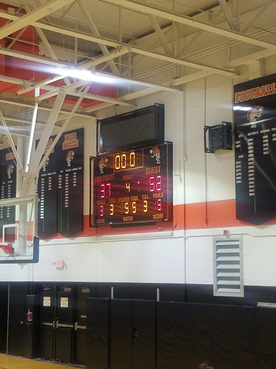 Congrats to BHS Girls Varsity Basketball on the win on the road over UE tonight! Amazing energy in that gym tonight! #BPatriotProud <a href="/autum915/">Autumn Loke</a> <a href="/BinghamtonCSD/">Binghamton CSD</a>