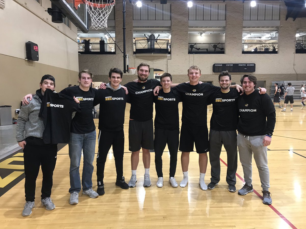 MizIMSports's tweet photo. Our first Holiday Hoops champion! Congrats to the Theta Chi A team for their title in the Men’s Greek Bracket! https://t.co/psxGk3EEfQ