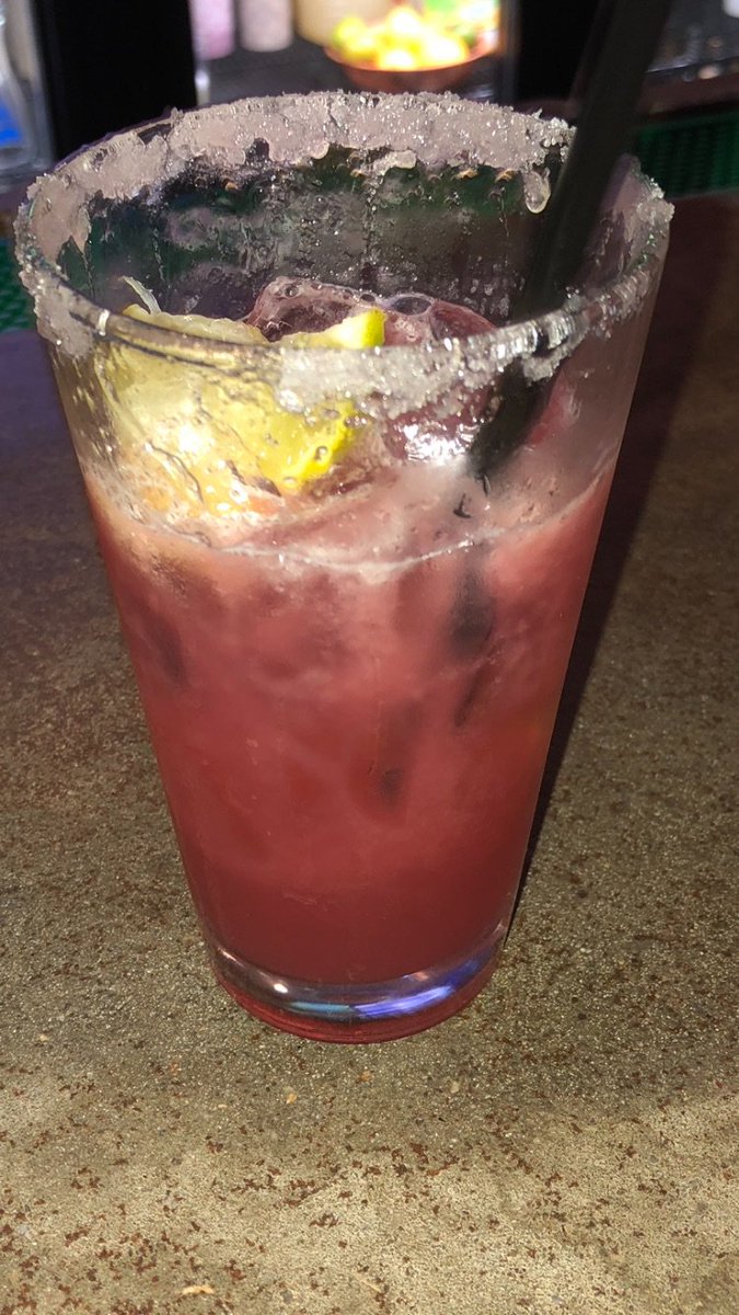 352Cocktails's tweet photo. First time having a Cran- Raspberry Margarita and I must say it’s gotten me into the holiday spirit and quite possibly a new favorite! #DiageoRep #DonJulio #Margarita #HolidayCocktails https://t.co/5HerWoJeD1